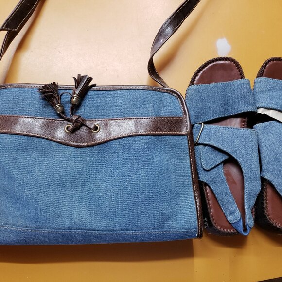 Denim purse and size 7 sandals - Picture 1 of 9
